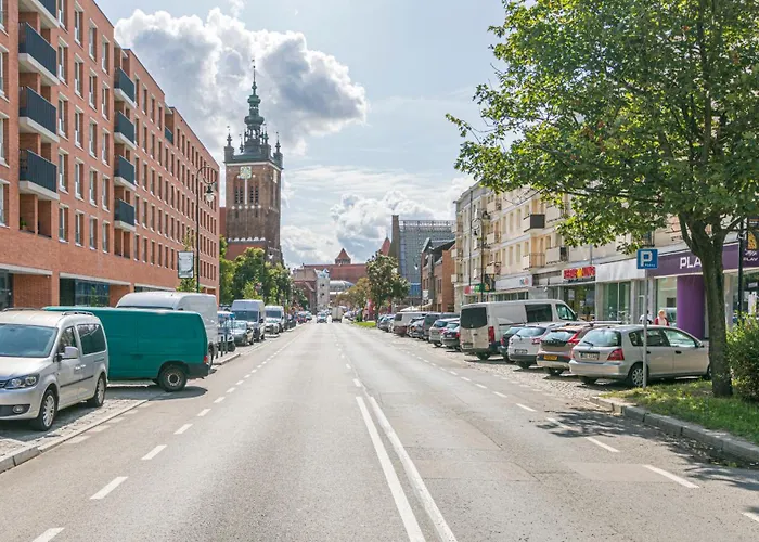 Stare Unithouse 800 M Do Neptuna *